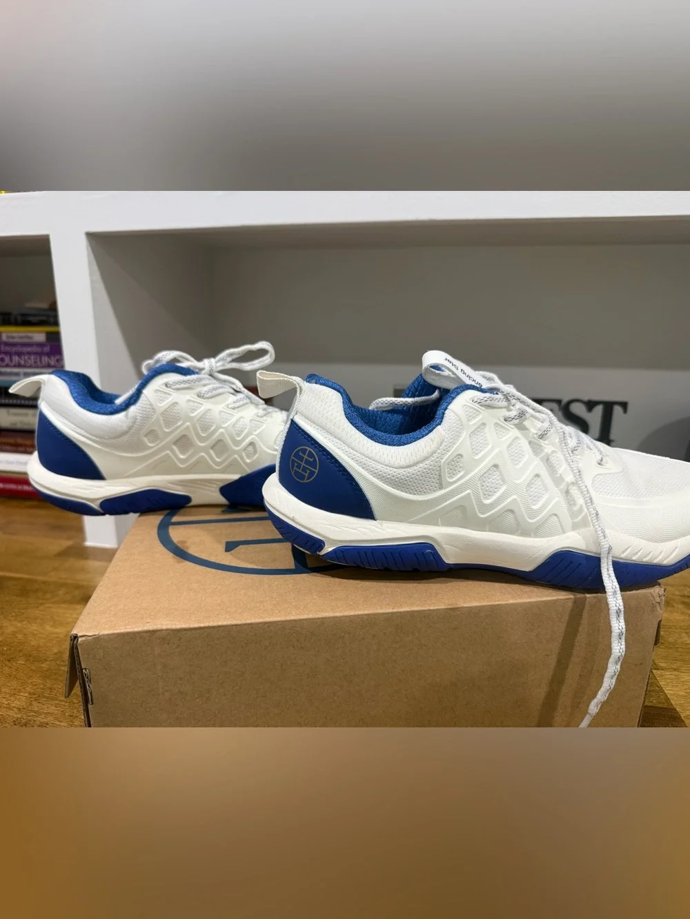 Used men‘s Fencing Star fencing shoes - size 8